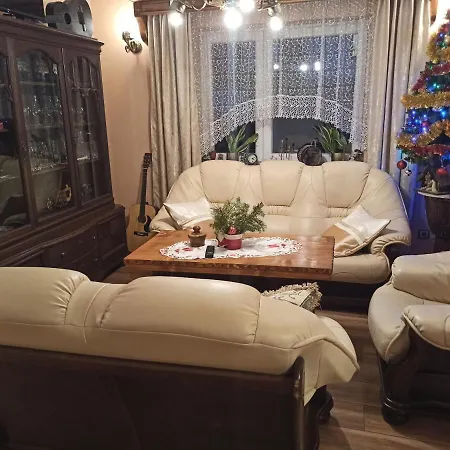 Homestay Muzyczny Dworek *
