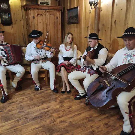 Muzyczny Dworek ホームステイ