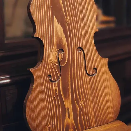 ホームステイ Muzyczny Dworek *